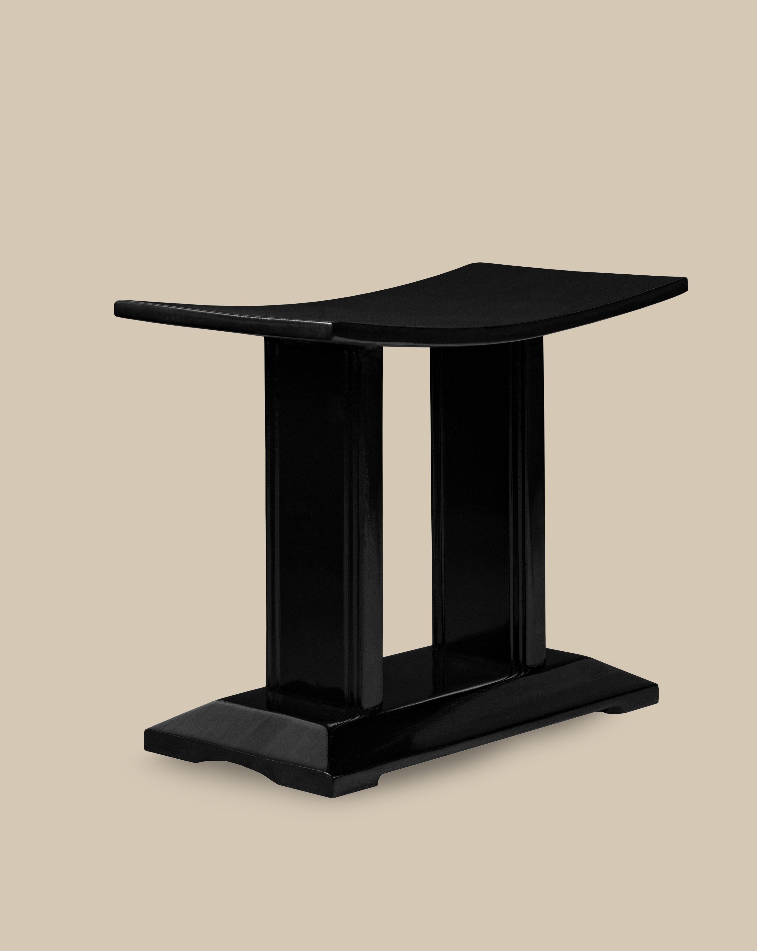 Oriole Stool